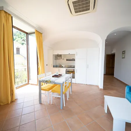 Limoneto Di Ercole Apartment
