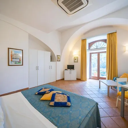 Limoneto Di Ercole Apartamento
